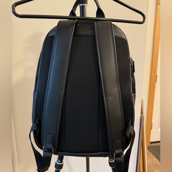 ISM The Backpack (Large) - Picture 2 of 7